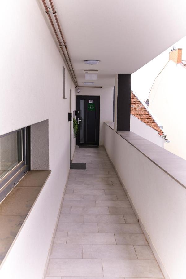 Starlight Silver Szeged - Exclusive Εξωτερικό φωτογραφία