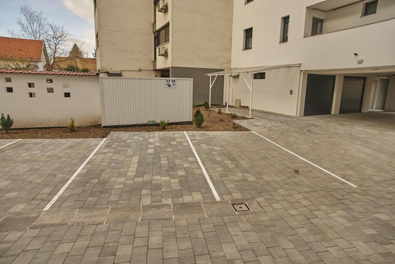 Starlight Silver Szeged - Exclusive Εξωτερικό φωτογραφία
